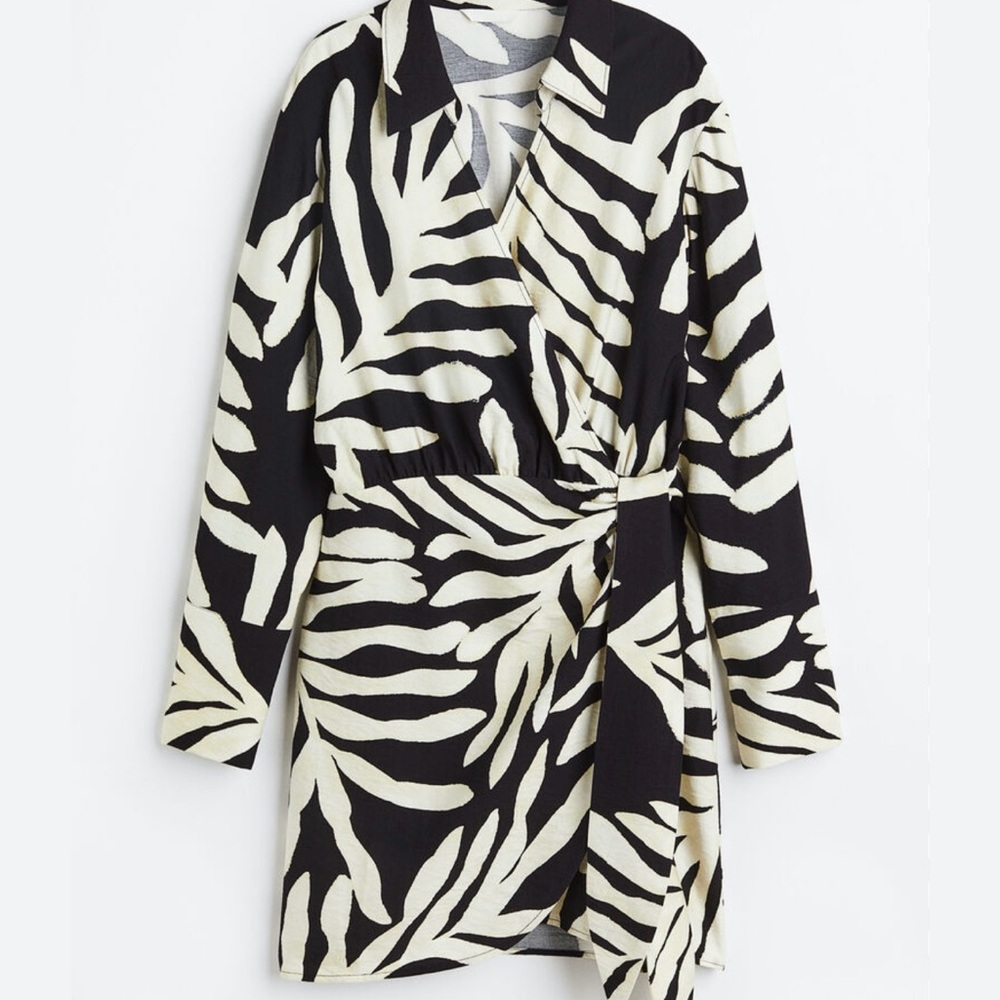 Black and White Leaf Print Wrap Dress